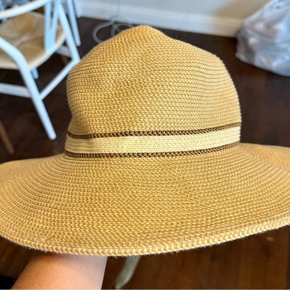 Women's Tan Sun Hat - Picture 5 of 5